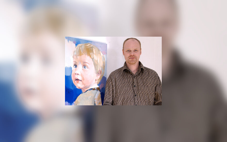 Vilmantas Marcinkevičius prie Danijos mažojo princo Felikso portreto