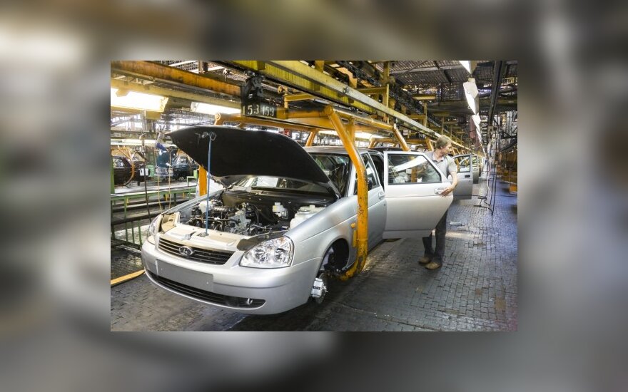 „AvtoVAZ“ atšaukia 11,7 tūkst. automobilių