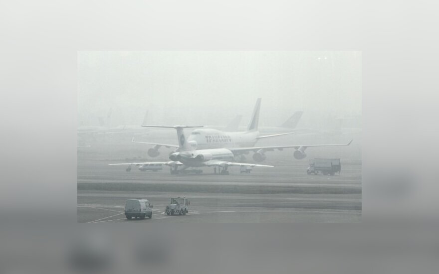 Dėl neįprastai šilto oro uždarytas Maskvos oro uostas