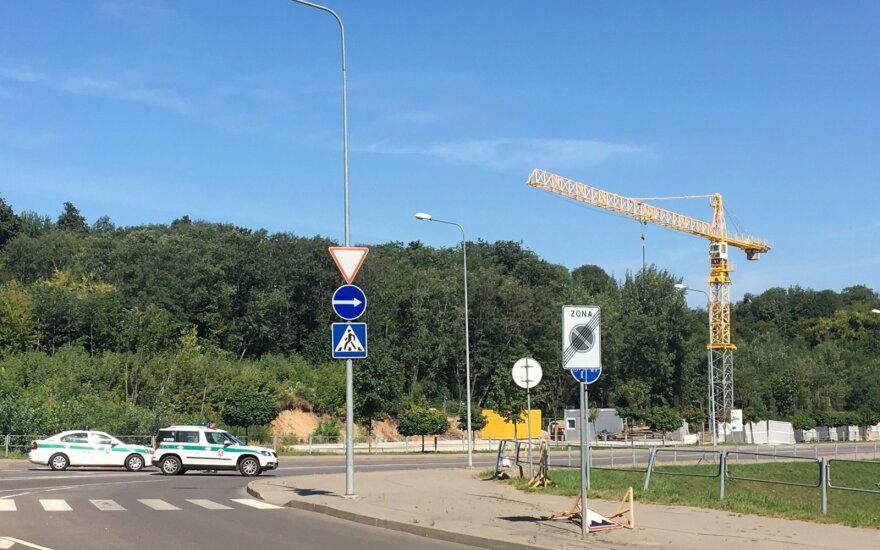 Vilniuje, prie „Vichy“ vandens parko surastas artilerijos sviedinys susprogdintas vietoje