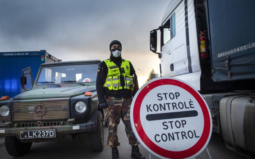 8 border guards self-isolate after migrant tests positive for COVID-19