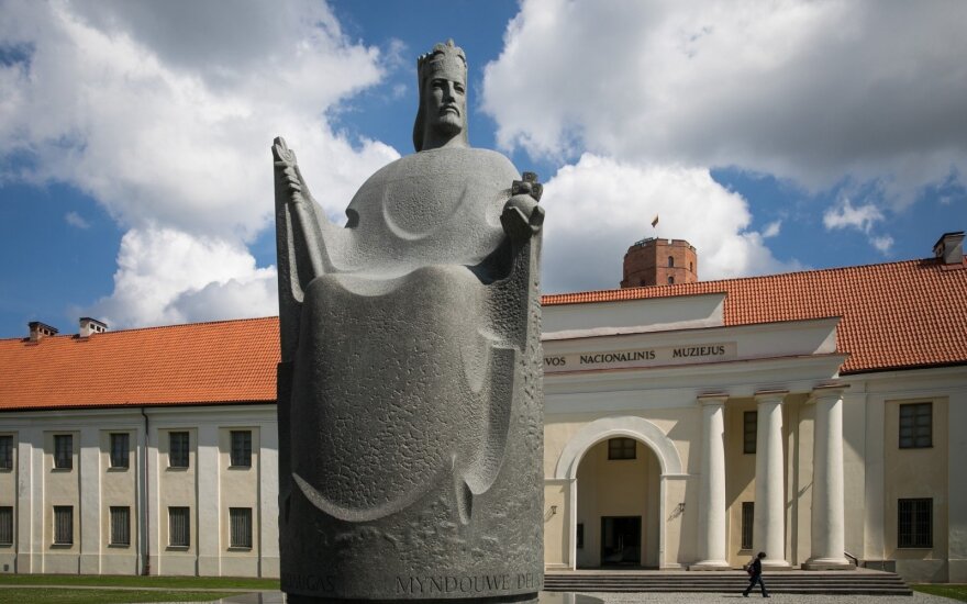 Monument to King Mindaugas