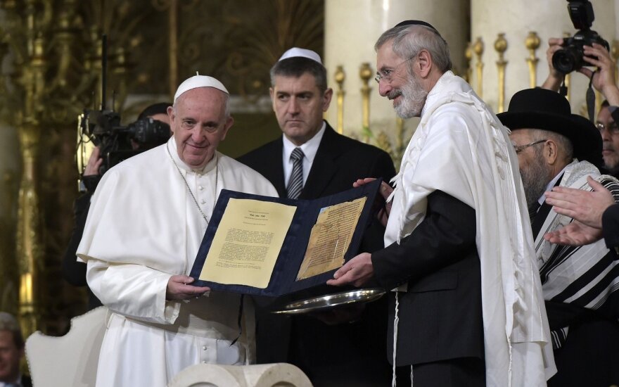Pope Francis' visit to the Great Synagogue of Rome