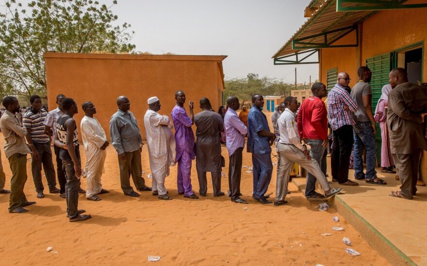 Nigeryje vyksta prezidento ir parlamento rinkimai