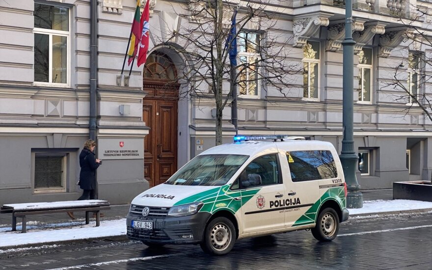 Pranešta, kad Vilniuje užminuoti Teisingumo ministerijos, Aukščiausiojo Teismo ir Generalinės prokuratūros pastatai