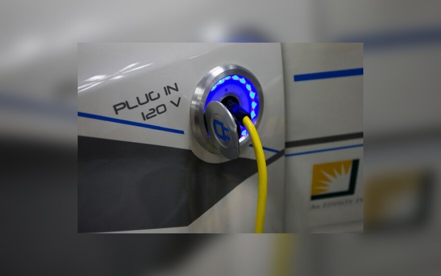 „Volkswagen“ 2018 m. kinams pristatys elektromobilį