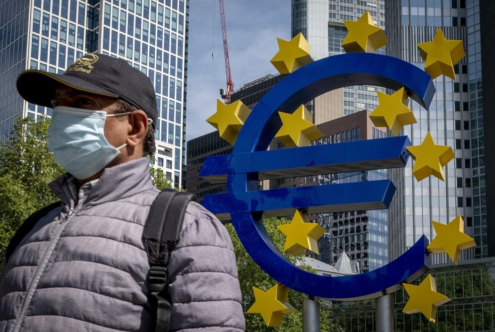 Euras – dvidešimtmetį nematytose žemumose: kas brangs kiekvienam ir dėl ko nevertėtų nerimauti