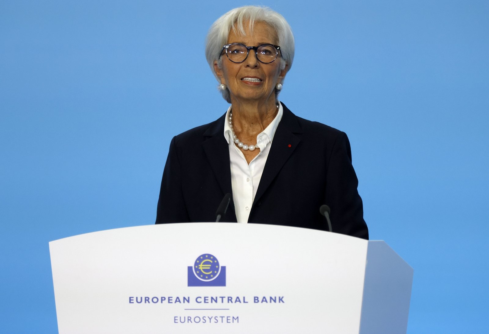 Lagarde invita i governi a ridurre il debito pubblico