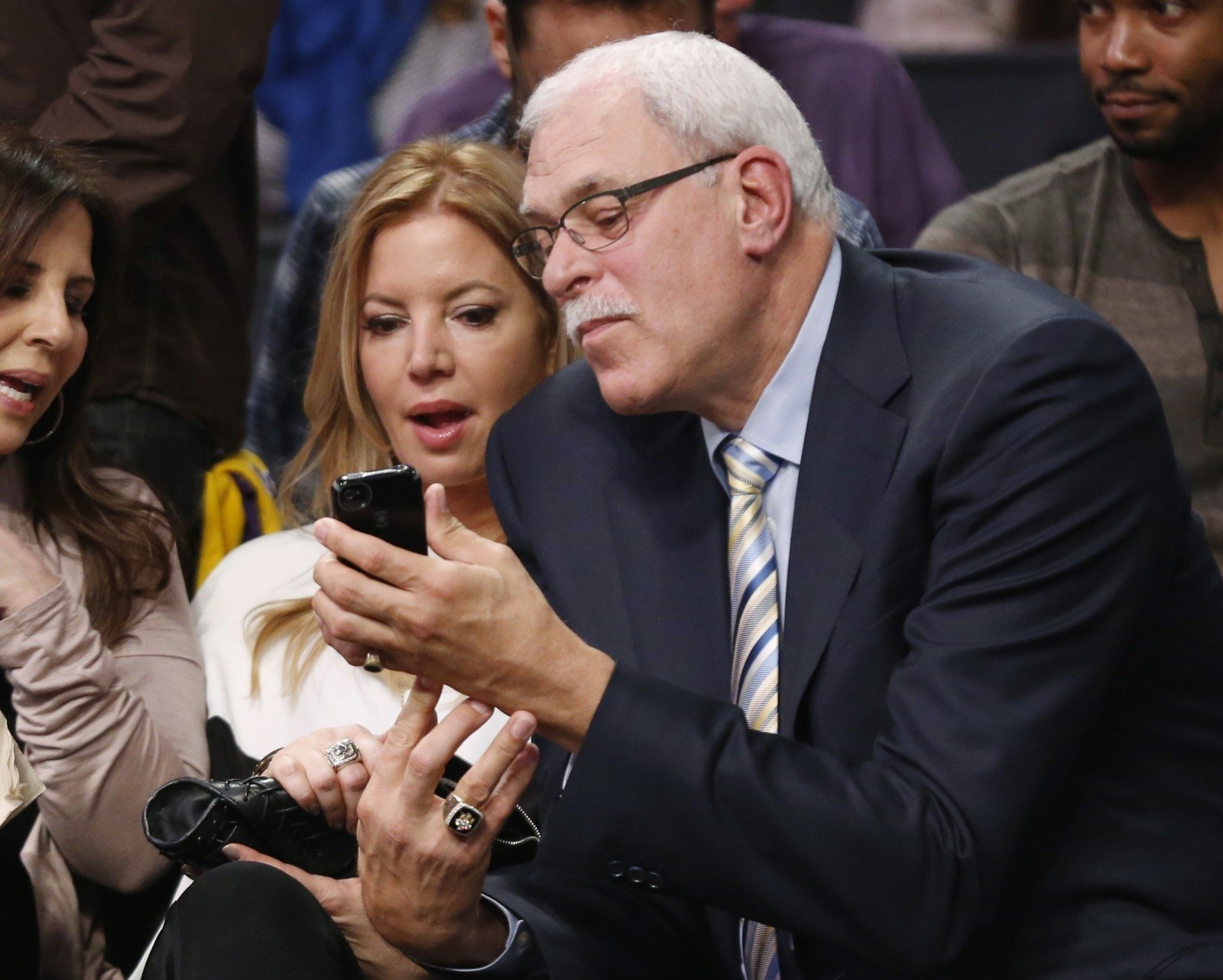 Jeanie Buss, Philas Jacksonas. 