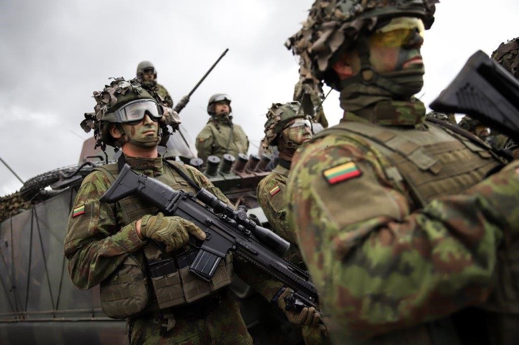 „Utenos trikotažas“ Lietuvos kariuomenei pagamins trikotažo už 3 milijonus eurų