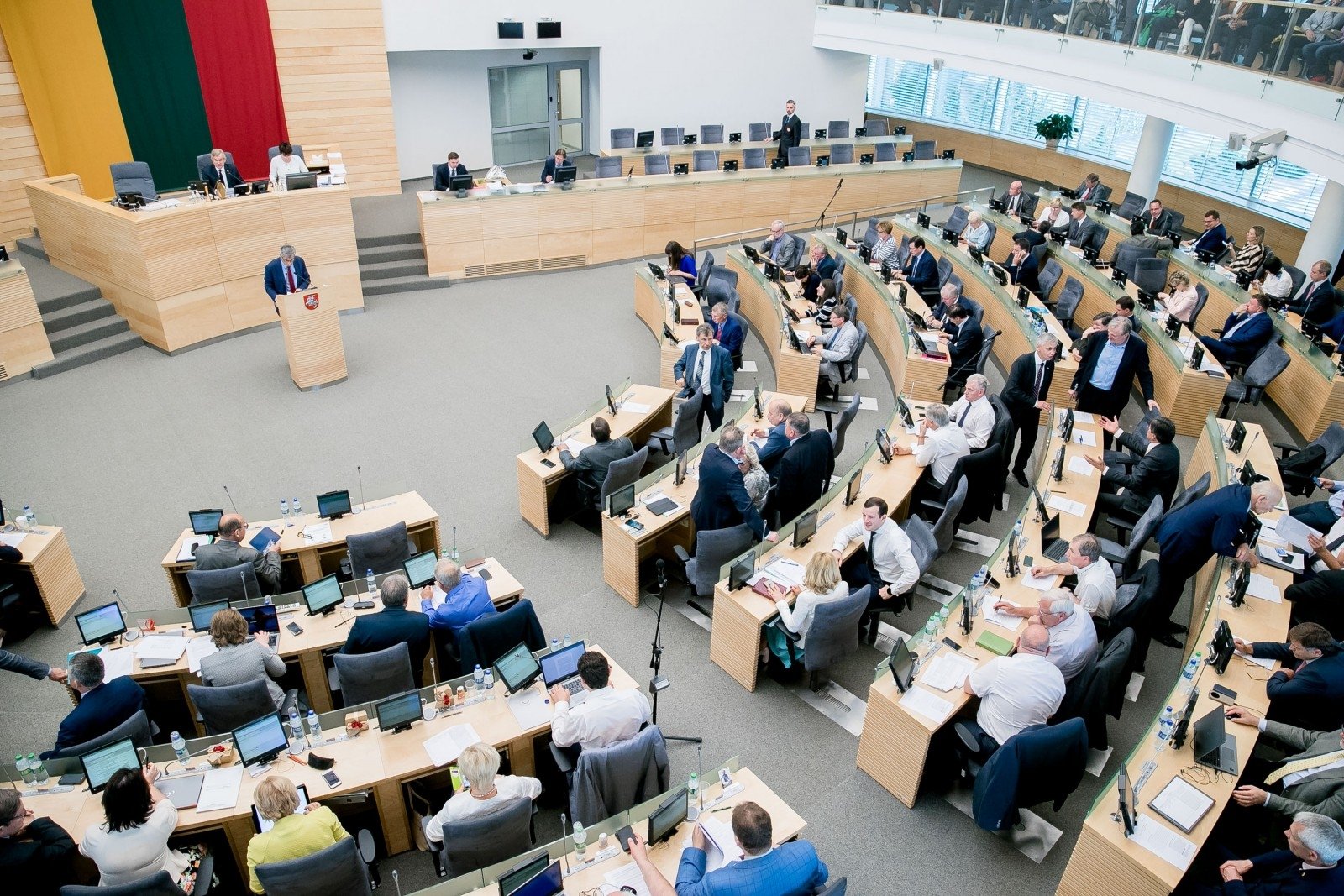 Seimas Committee Approves Of Social Security Tax Ceiling