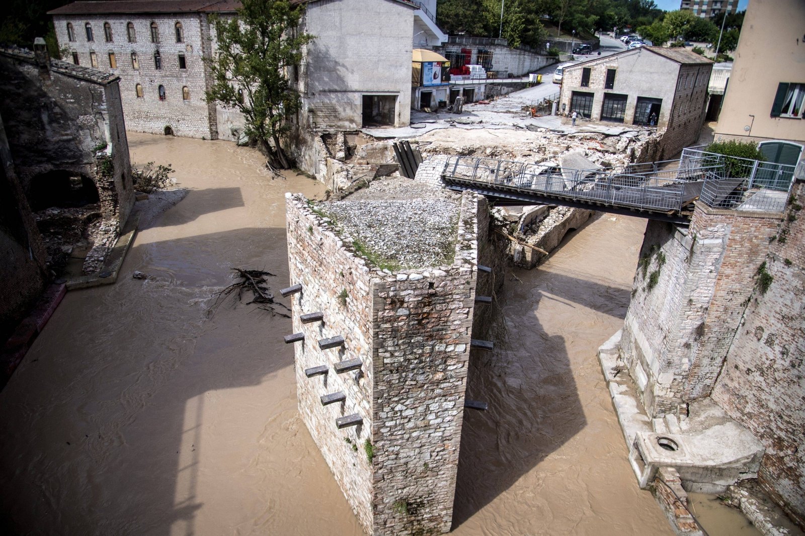 the-center-of-italy-was-hit-by-devastating-storms-squares-and-entire