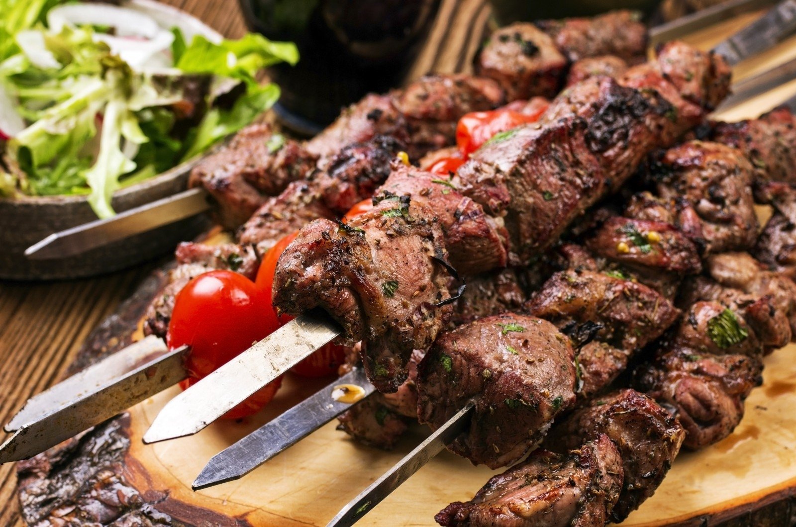 Mėsos Zinovas Lietuviai Turėtų Isbandyti Ir Kitokius Saslykus Delfi Maistas