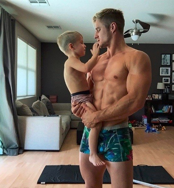 Bisexual Teens Have Orgy With Hung Dads